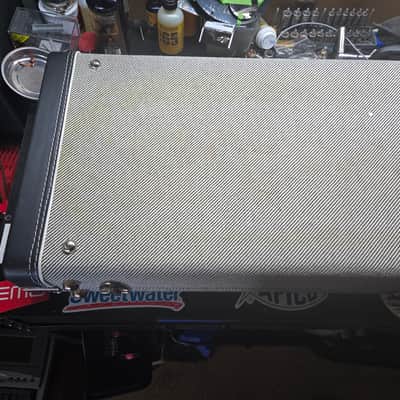 Fender Jim Root Telecaster Hard Shell case 2022 - White tweed image 11