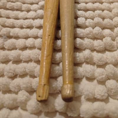 Regal Tip Very Rare and Collectable Dennis Chambers signature drum sticks 1989-1994 - Classic hickory image 3