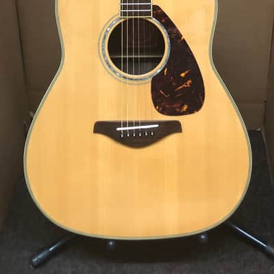 YAMAHA FG-730S acoustic guitars