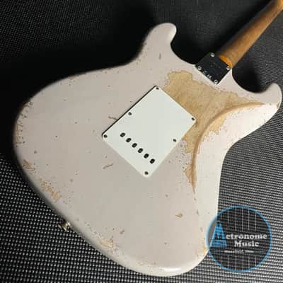 Fender Custom Shop LTD Red Hot Stratocaster, Super Heavy Relic- Aged Dirty White Blonde image 6
