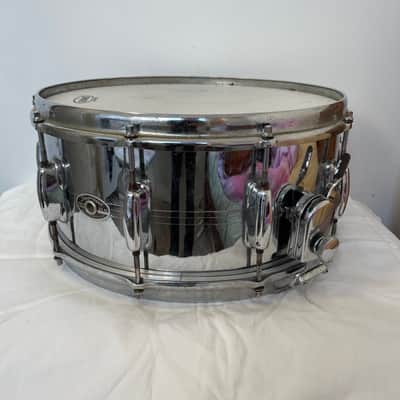 Slingerland Krupa Sound King 6.5" 10-Lug Chrome Over Brass Snare Drum with Zoomatic Strainer 1963 - 1977 - Chrome image 3