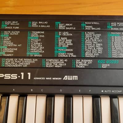 Yamaha PSS-11 90s boxed Sample based Keyboard Retro Mini Toy Synth image 4