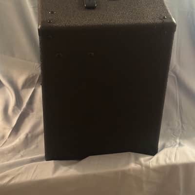 Ampeg BA-110v2 40-Watt 1x10" Bass Combo 2014 - Present Black image 5