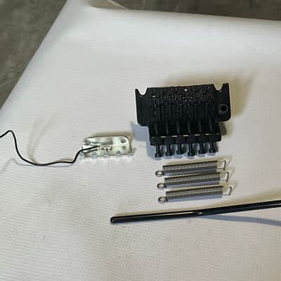 2020's Era Used FRT-01000 1000 Series Licensed Floyd Rose Black Guitar Tremolo Bridge & Arm