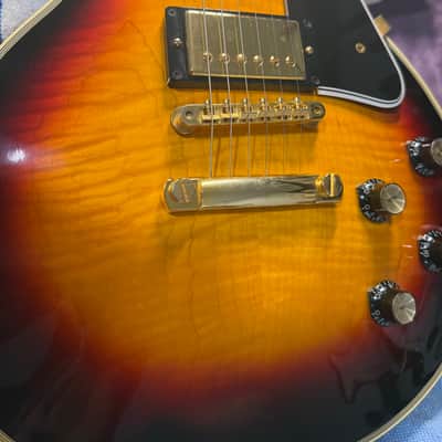 Gibson Les Paul 1968 Reissue 2000 Triburst image 4