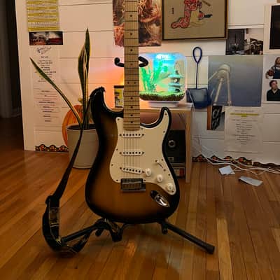 Fender 50th Anniversary American Series Stratocaster with Maple Fretboard 2004 - 2-Color Sunburst image 1
