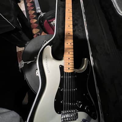Fender 25th Anniversary Stratocaster Body 1979 - Silver over White Pearlescent image 2