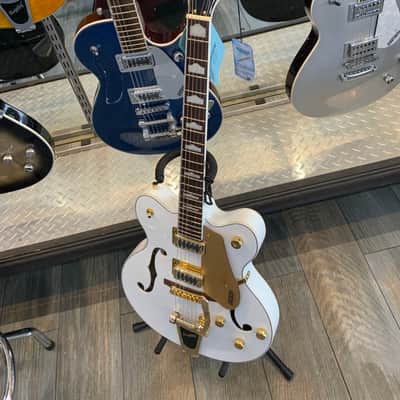 Gretsch G5422TG Electromatic Double Cutaway Hollow Body with Bigsby, Gold Hardware 2018 - Present - Snow Crest White image 2