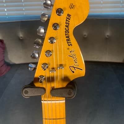 Fender Vintera II Stratocaster w/ bag 2023 - Three-Color Sunburst image 4