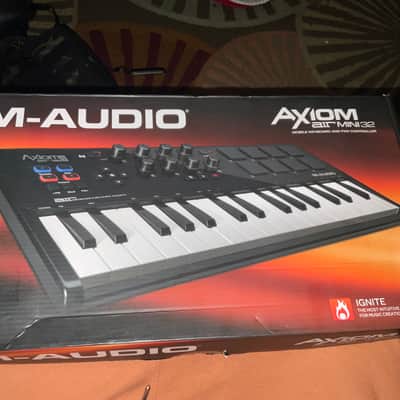 M-Audio Axiom Air Mini 32 Key USB MIDI Keyboard Controller 2010s - Black image 3