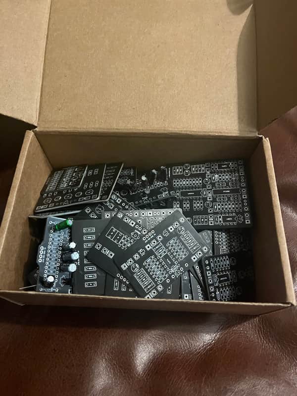 Pedal PCB Circuit boards in bulk! Lot of 76 circuits 2022 image 1
