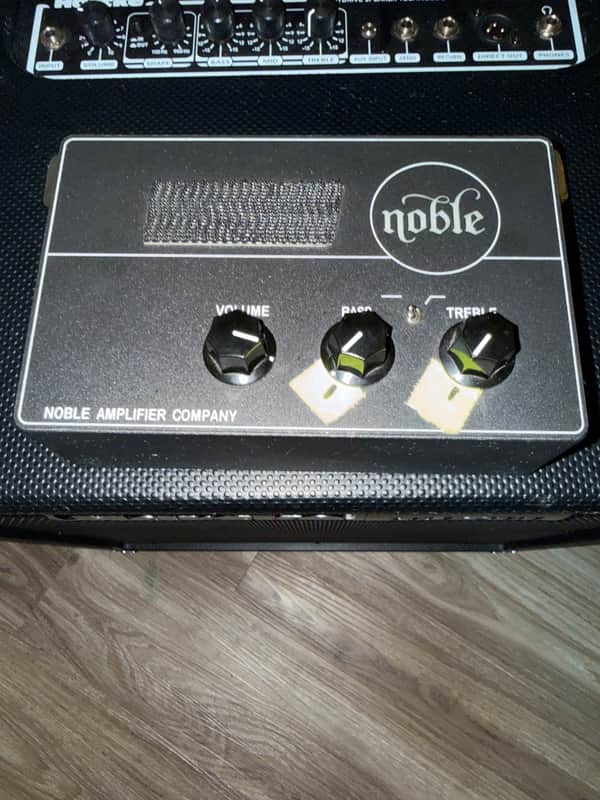 Noble Dual Vacuum Tube Preamp / DI 2013 - 2021 - Black image 1