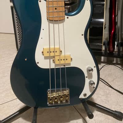 Hondo Deluxe Series 830 Bass 1980s Metallic Blue image 1