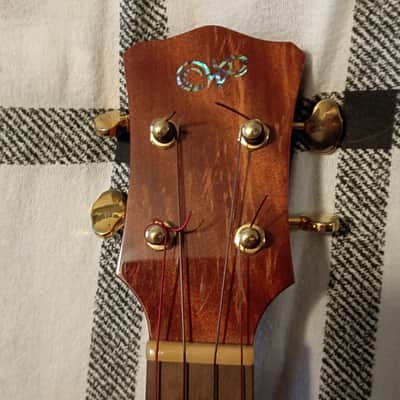 Laurie Williams Hihi Tenor Ukulele/Early 2000's - 40,000 year old Ancient Kauri!! image 4