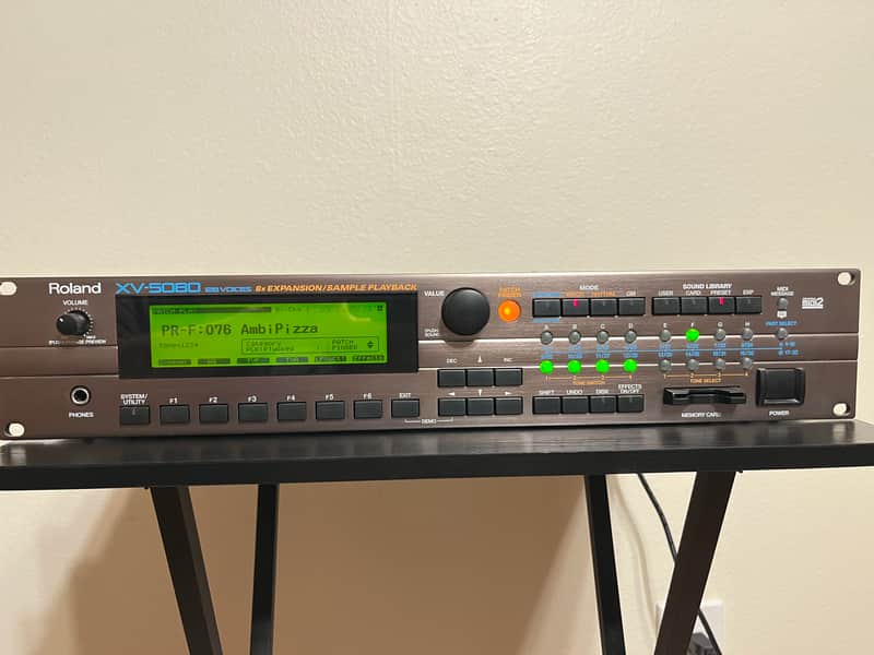 Roland XV-5080 128-Voice Synthesizer Module 2000 - 2004 - Black image 1
