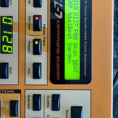 E-MU Systems XL7 AND Orbit 3 2001 - Yellow image 13