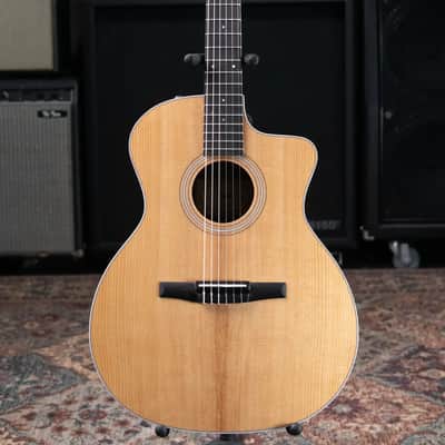 Taylor 214ce-N Nylon Grand Auditorium Acoustic/Electric Guitar with Gig Bag image 3