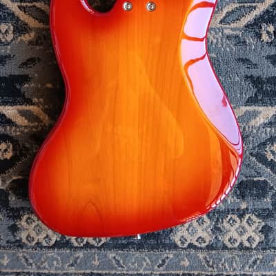 G&L JB 5 2017 - Cherry Burst image 15