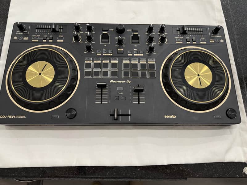 Pioneer DDJ-REV1