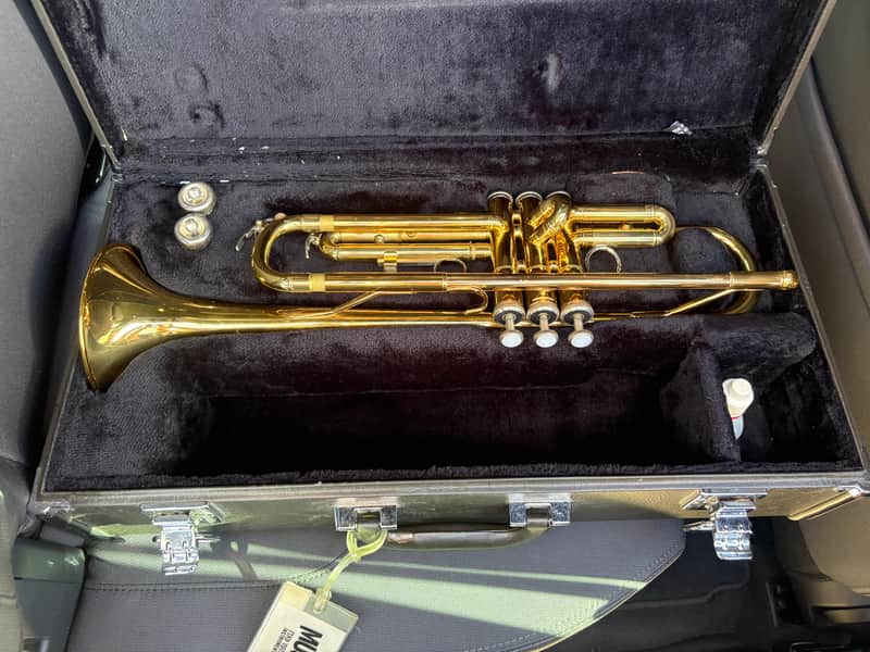 Yamaha YTR-2330 Standard Trumpet