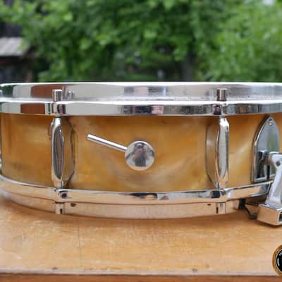 Sonor Teardrop D422 D421 Snare 14" x 4,5" 6-ply Gold Satin Flame Vintage Mid 60s image 6