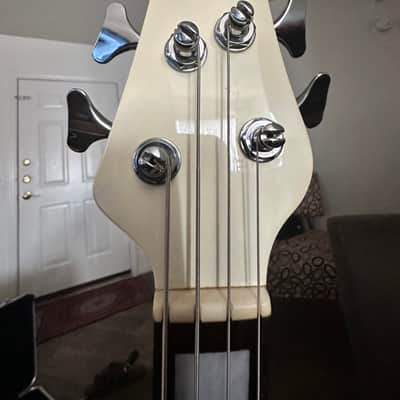 Yamaha BB2004 Mid 2000s - White image 11