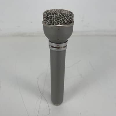 AKG - D19C - Cardioid Dynamic Microphone - 30 to 16,000 Hz - 200 Ohms - Inc. Mount/Cable image 4