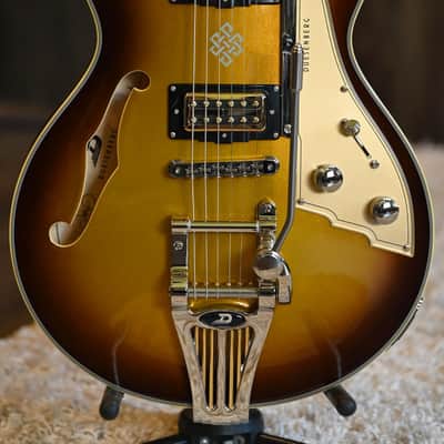 Duesenberg Alliance Series Joe Walsh - Gold Burst image 1
