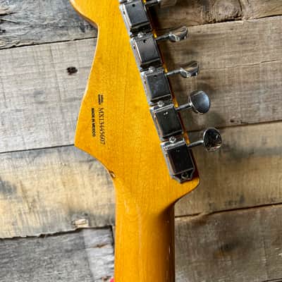 Fender Classic Series '60s Stratocaster Lacquer - 3-Color Sunburst image 6