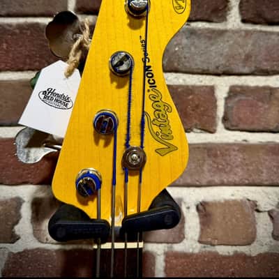 Vintage Icon Series Fretless Bass 2015-2020 - Sunburst image 6