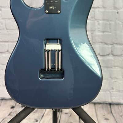 PRS Silver Sky John Mayer Signature with Maple Fretboard 2025 - Venetian Blue image 4