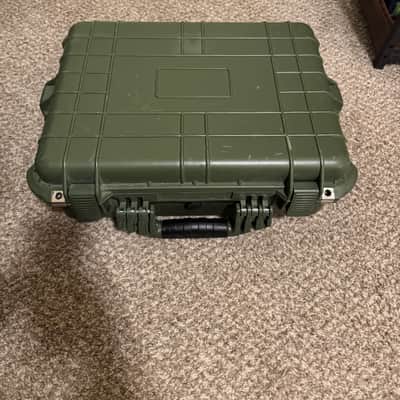 TWO Warm Audio WA-47jr Large Diaphragm Multipattern FET Condenser Microphones w/ hard travel case image 4