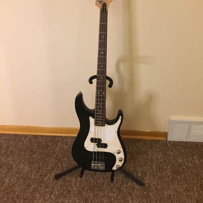 Peavey Forum - Black image 1