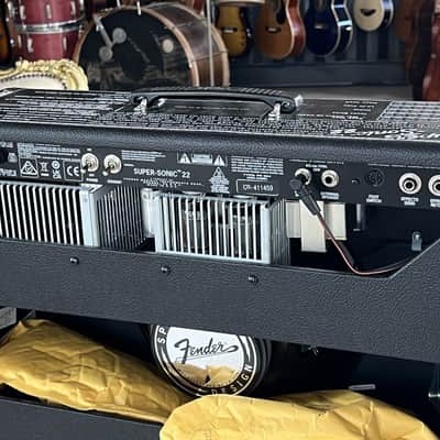 FENDER Super-Sonic 22 Combo Black 22W Bild 4