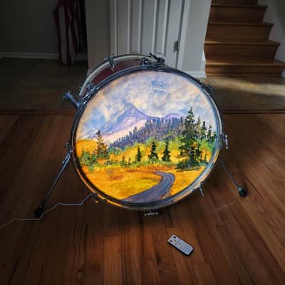 Majestic MIJ Bass drum/lamp 60's  - Red sparkle image 3