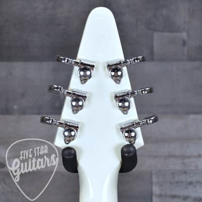 Gibson 70's Flying V - Classic White with Hard Shell Case image 8