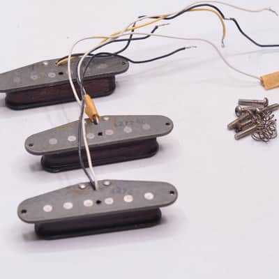 1979-1980 Vintage Set of Fender Stratocaster Pickups Gray Bottom Flat-Pole 100% Original 1970's with Springs and Screws image 10