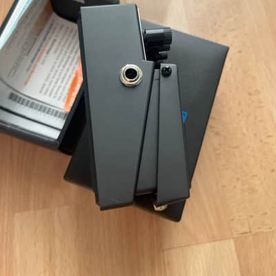 Boss MT-2W Metal Zone Waza Craft 2018 - Present - Black image 5