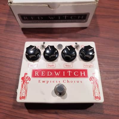 Red Witch Empress 2010s - White image 1