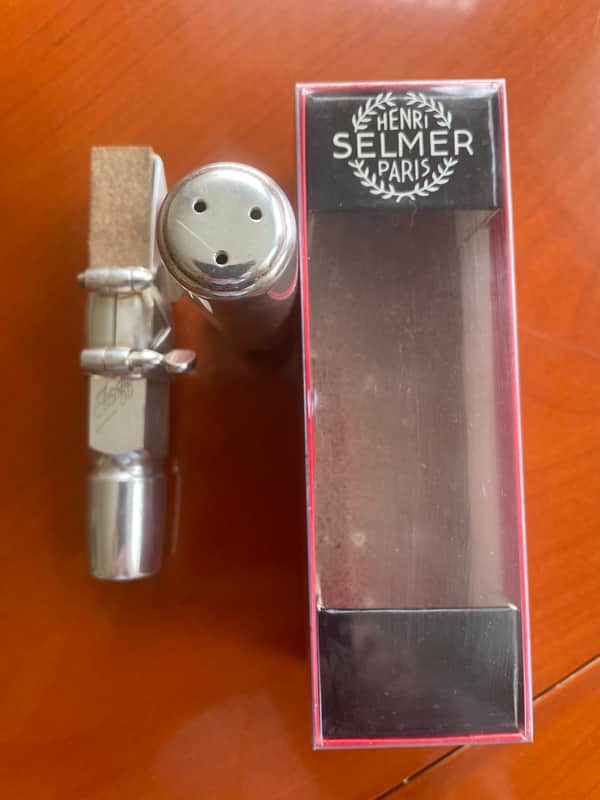 Selmer 'JAZZ' Silver Mouthpiece 'F' with Ligature and cap - Silver image 1