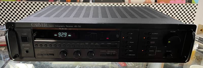 Carver HR-752 AM/FM Stereo Receiver W/ Sonic Holography imagen 1