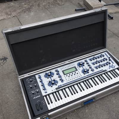 Alesis Micron 2000s - Silver image 16