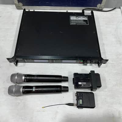 Shure AXT400 A 470-698MHz Dual Wireless Receiver W/ (2) AXT200 SM86 #17664 (THS) image 4