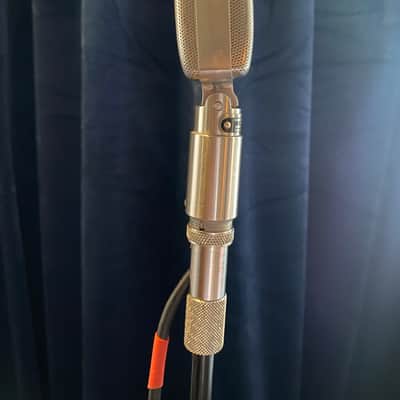 Reslo Ribbon Mic, Black label 30/50 Ohm, XLR Converter, Original box image 3