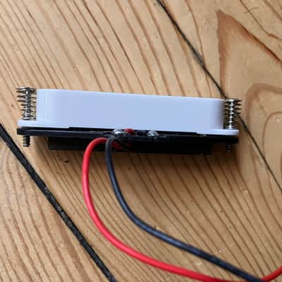 Peavey Raptor Plus Electric Guitar Middle Pickup Wide Pole Pieces image 4