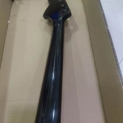 Precision Bass Fretless Neck Maple with Rosewood Fingerboard image 6