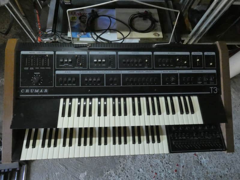 Crumar T3 - in working condition but in need of restoration image 1
