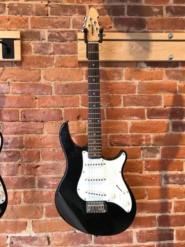 Peavey Raptor Plus Electric Guitar image 1