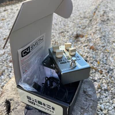 Source Audio C4 Synth mid 2000s - Metal blue face image 9
