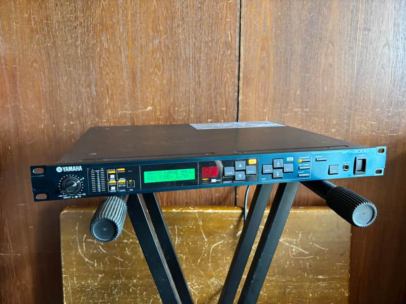 Yamaha SPX2000 24-Bit/96kHz Digital Multi-Effect Processor with REV-X Reverb image 1